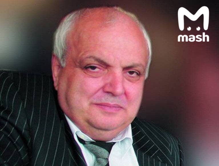 Erməni prokurorun oğlu məhkəmə binası qarşısında güllələndi